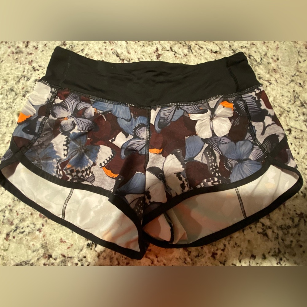 Lululemon Speed Up Low Rise 2.5” size 2